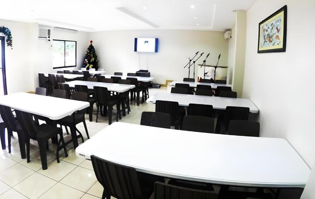 Aerostop Hotel & Restaurant Plaridel  Zewnętrze zdjęcie