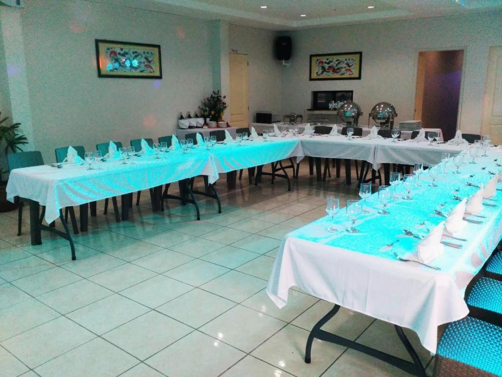 Aerostop Hotel & Restaurant Plaridel  Zewnętrze zdjęcie